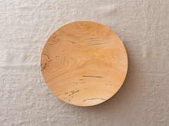 ろくろ挽きの木皿 栃の木　7寸（21cm）